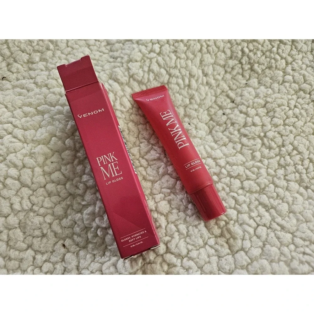 Venom Lip Gloss PINK ME 10ml/0.34oz